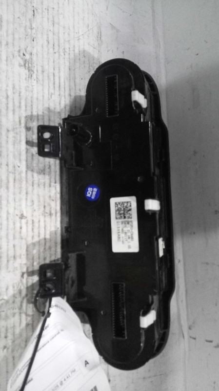 2019 Kia Sorento A/C Selector Switch OEM Silver 97250C6AB0WK 66K Miles