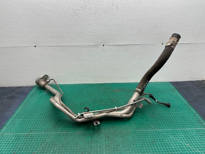 15 JAGUAR XF 3.0L FUEL GAS TANK NECK FILLER PIPE OEM