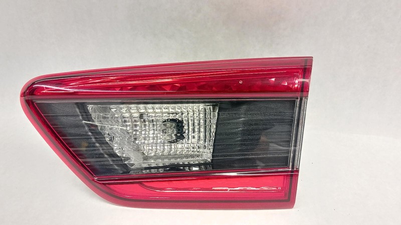20-'23 SUBARU IMPREZA Hatchback right passenger Taillight OEM Grade A!