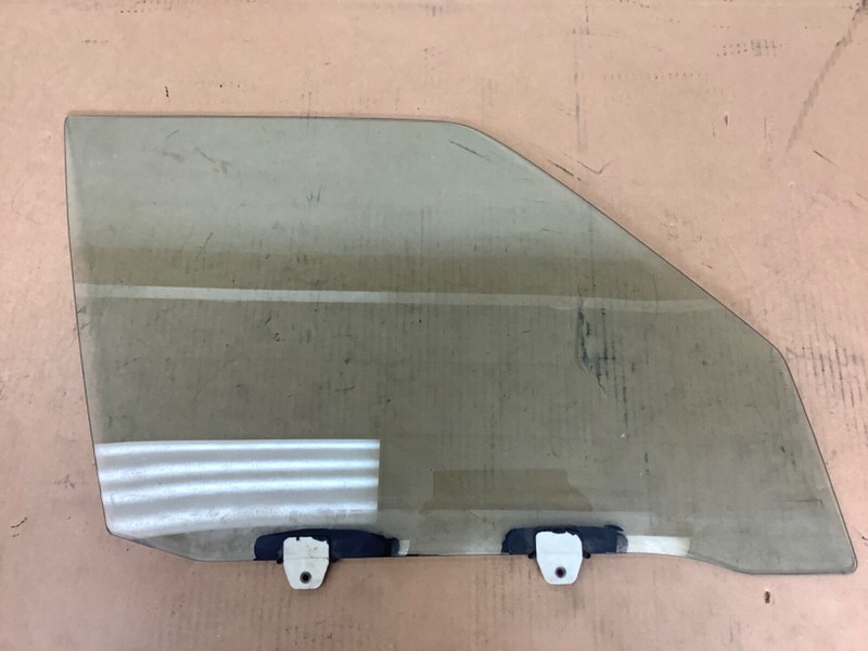 82-85 Accord 4Dr Sedan Right Front Door Glass Passenger Window Used OEM