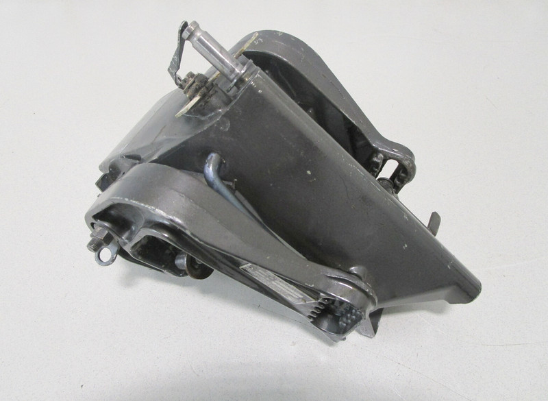 380953 Evinrude Johnson Outboard Sterns 0380215 0380954 & Swivel Bracket 0380953