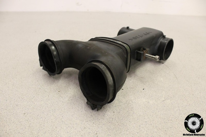 2001 Yamaha Royal Star XVZ1300TF AIR INTAKE DUCT TUBE BOOT XVZ 01 1300
