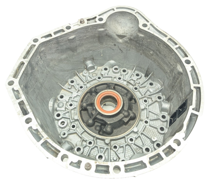 03-05 Mercedes W203 C230 1.8L 5 Speed Transmission Bell Housing 2112710401