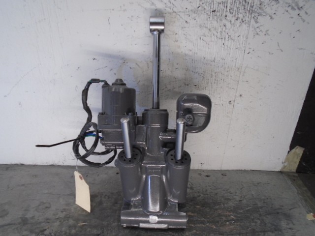 USED HONDA 90-115-130-135-150-200-225hp 4-STROKE OUTBOARD POWER TILT-TRIM ASSY