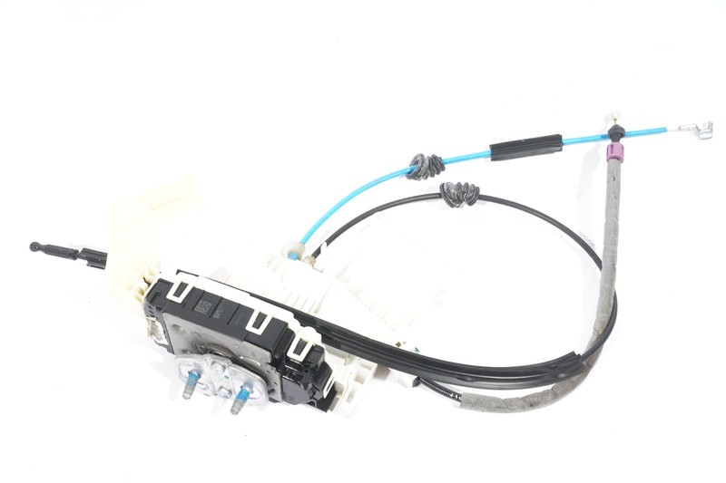 2010-2013 MERCEDES BENZ E350 W212 Rear Right Side Door Lock Latch Actuator OEM
