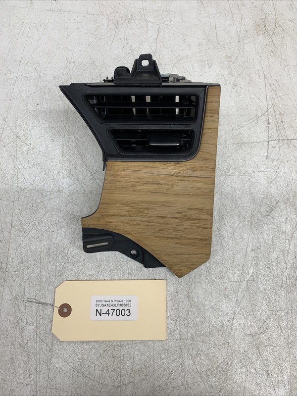 12-20 Tesla Model S Front LH Section Center Dashboard Air Vent Outlet 47003 B154