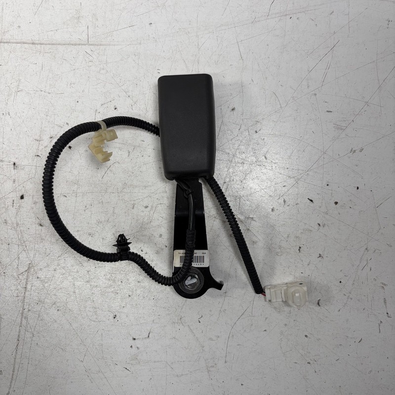 08-12 Honda Accord 4D Right Front Seat Belt Buckle Black 04813-TA5-A01ZA OEM