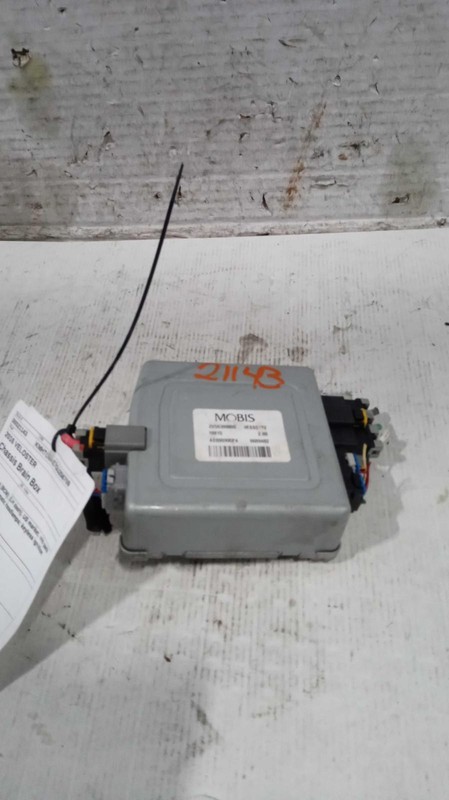 Used Body Control Module fits: 2016 Hyundai Veloster Body Control BCM LH dash US