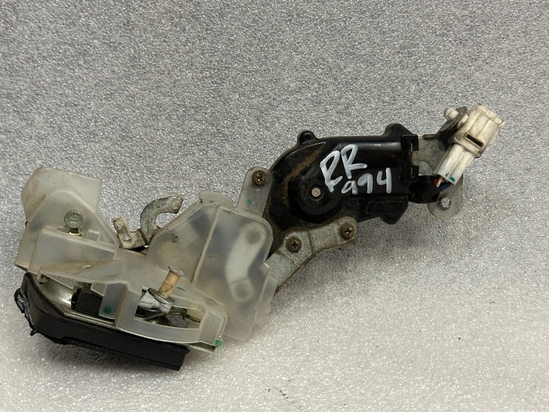 1990 1991 1992 1993 1994 LEXUS LS400 RIGHT REAR DOOR LATCH LOCK ACTUATOR
