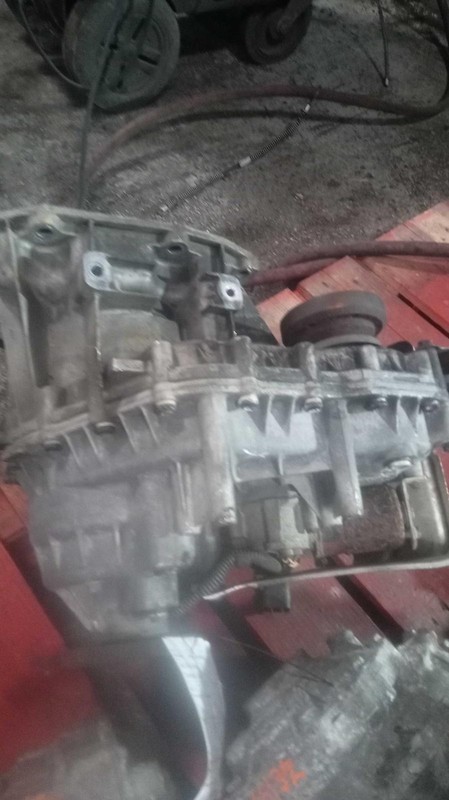 2002 Ford Explorer Transfer Case Assembly OEM 4WD 155K Miles Black 1L547A195AB