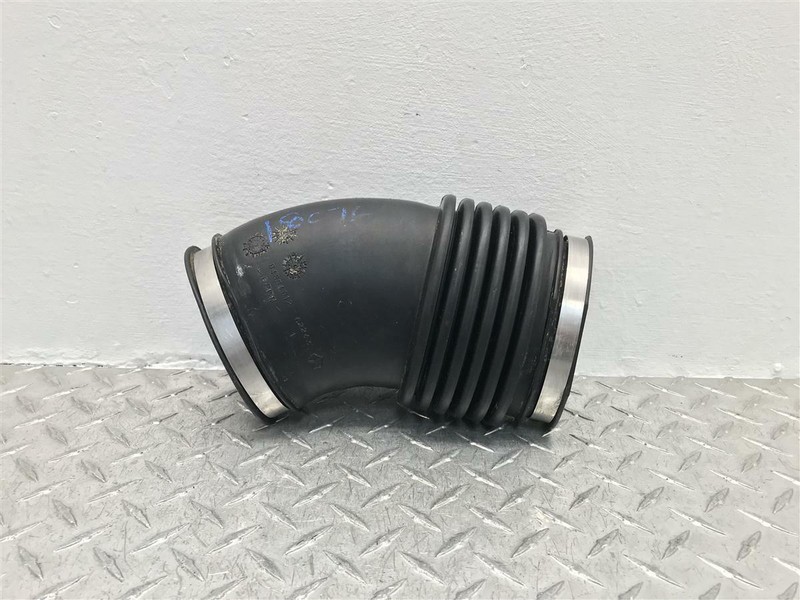 1999-2004 JEEP GRAND CHEROKEE 4.7L V8 AIR INTAKE TUBE HOSE OEM 04854012