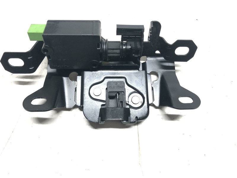 OEM VOLVO C30 T5 I5 REAR TRUNK LOCK LATCH TAILGATE HATCH OEM TESTED