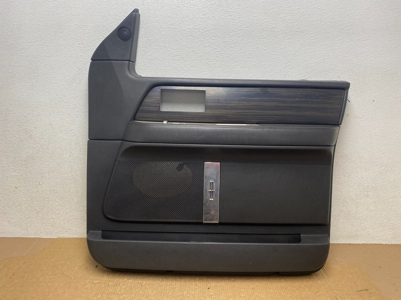 2007-2014 Lincoln Navigator Right Passenger Side Front Door Panel OEM G1793 DG1