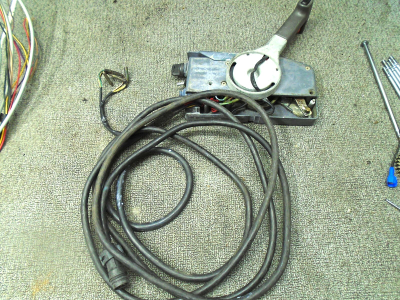 Used Yamaha 703 Side Mount Remote Control Box W Key 15' Harness 2 And 4 Stroke