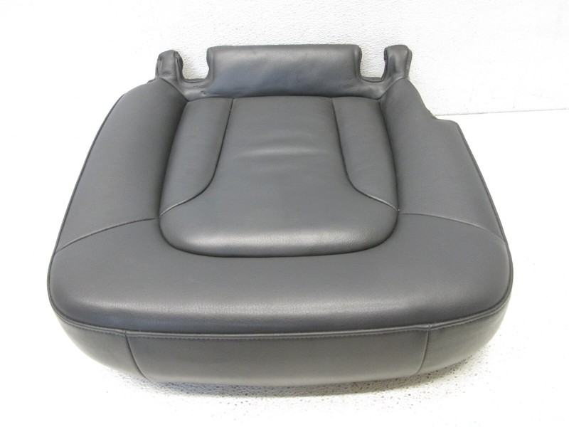 07-15 AUDI 4L Q7 SECOND SEAT 2ND ROW LOWER BOTTOM REAR RIGHT PASSENGER OEM 04152