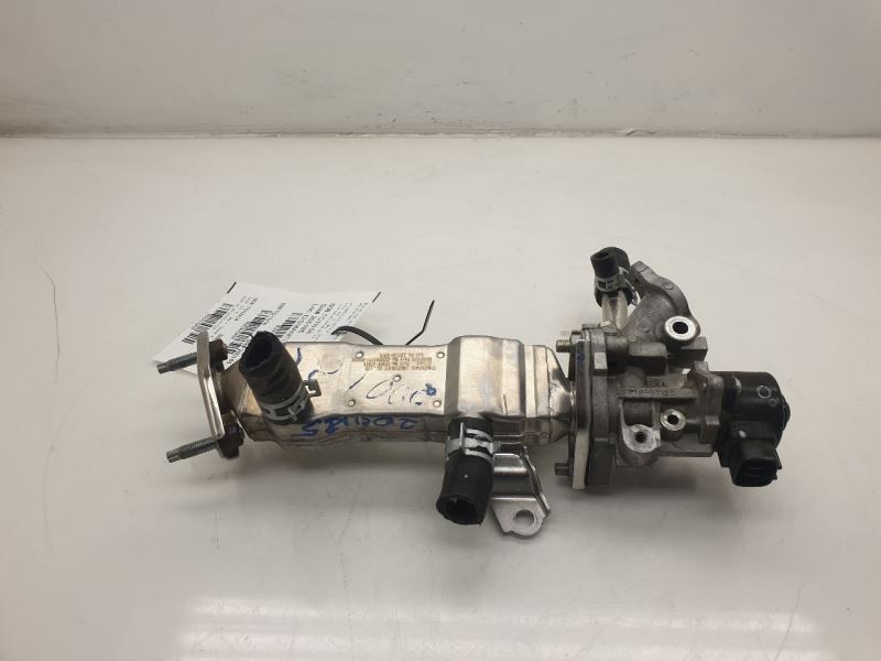 2014 TOYOTA PRIUS V THREE 1.8L FWD AT EGR VALVE