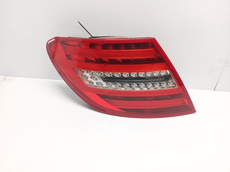2012-2014 Mercedes Coupe C250 C350 Left Tail Light Oem Driver 2049060603
