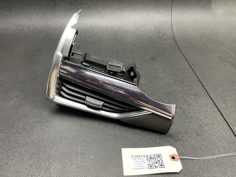 Dashboard Left A/C Heater Vent Grille 2021 Cadillac XT4 84495343 2019 - 2023