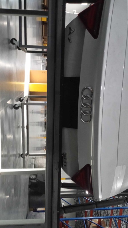 Used Deck Lid fits: 2016 Audi A7 spoiler w/camera rear view camera only opt KA2