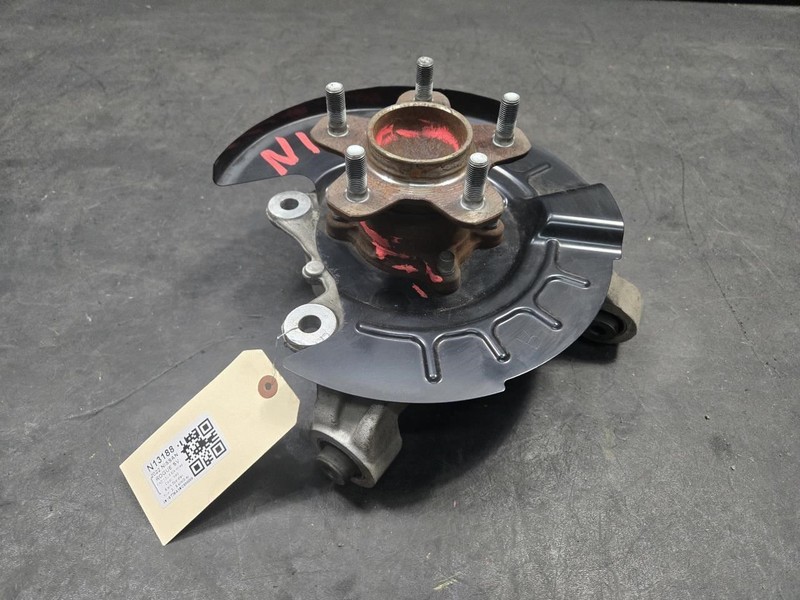 Rear Right Knuckle w/ Hub 2022 Nissan Rogue 43018-6RR1A 2021 2023 2024 2025