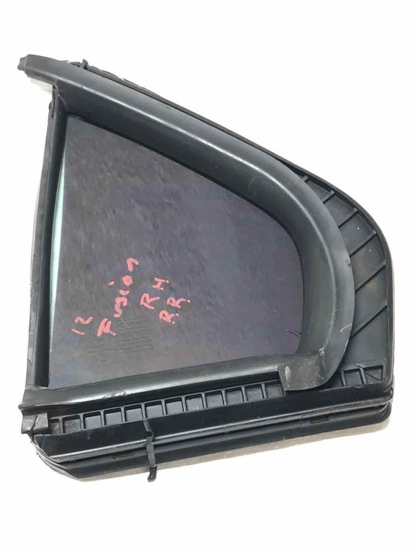 2012 Fusion Rear RH Passenger Vent Window Glass Light Scratches 8E5Z5426870A