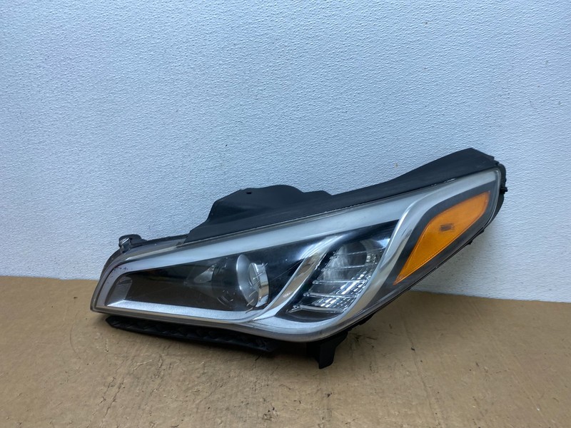 2015-2017 Hyundai Sonata Left Driver LH Side Halogen Headlight Oem AD0515 DW