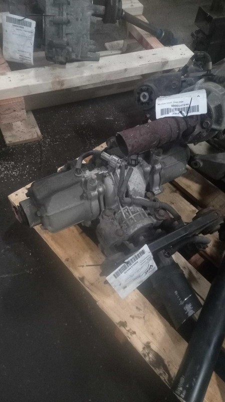 2011 Nissan JUKE 1.6L 4WD Differential Carrier Assembly OEM 117K Miles