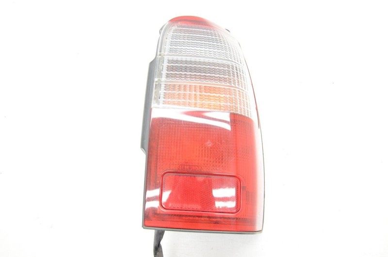 96-00 Toyota 4Runner 4WD Passenger Right Rear Tail Light Assembly