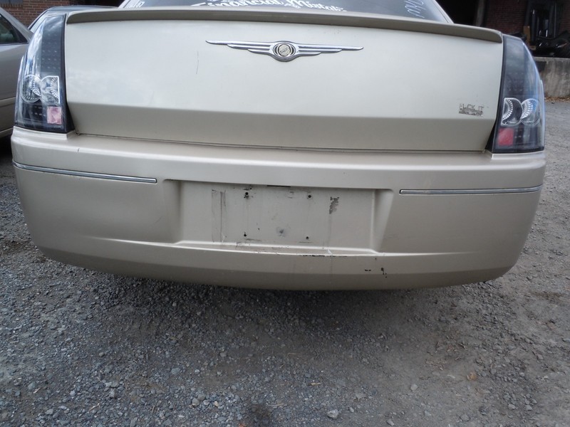 2005-2010 Chrysler 300 Rear Bumper Cover W/O Dual Exhaust OEM PYG