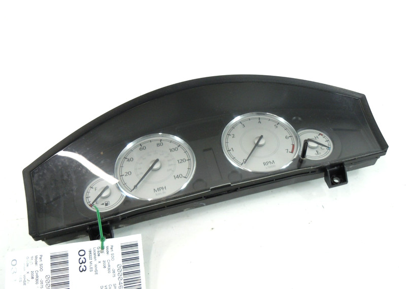 2006 06 Chrysler 300 Speedometer Instrument Cluster 140 MPH OEM 186K