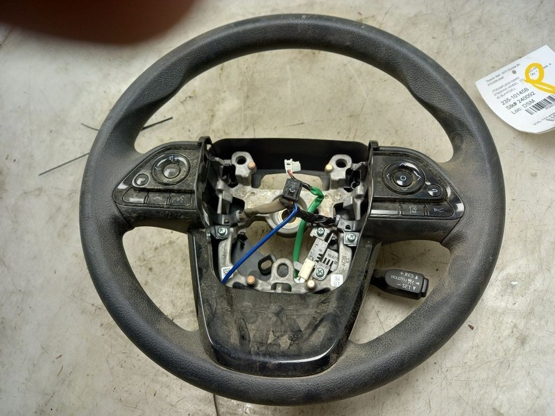 22 TOYOTA PRIUS L STEERING WHEEL BLK-FC20