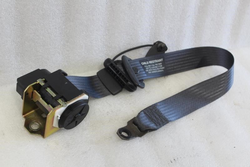 1995 1996 1997 CHEVROLET BLAZER LEFT REAR SEAT BELT GRAPHITE
