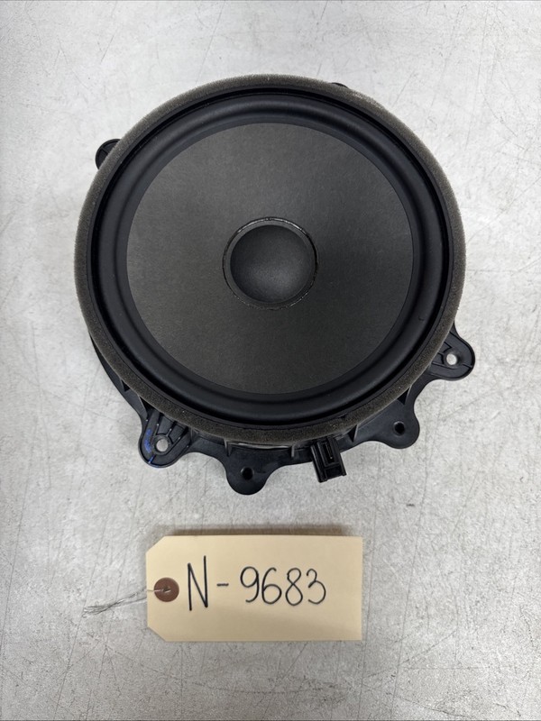 Tesla Model 3 Front Door Speaker Right 1079744-01-F 9683 B42