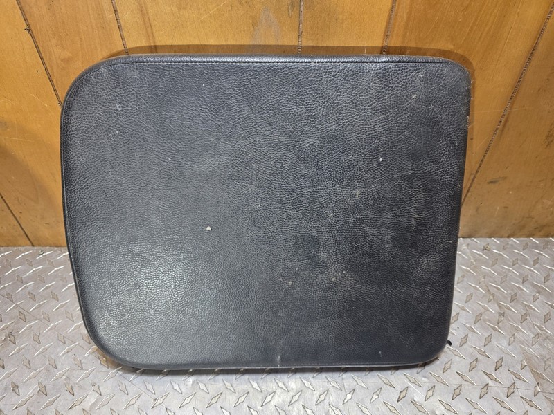 2002-2008 Dodge Ram Armest Some Wear Tested Oem