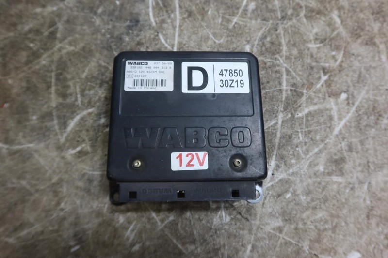 2010 Nissan UD OEM SRS Occupant Restraint Control Module 47850 30Z19