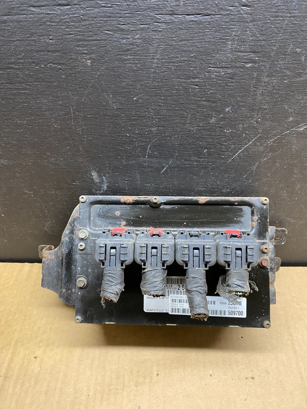 2008 2009 Caravan Town & Country 3.3L Engine Control P05094250AG D6349 PS