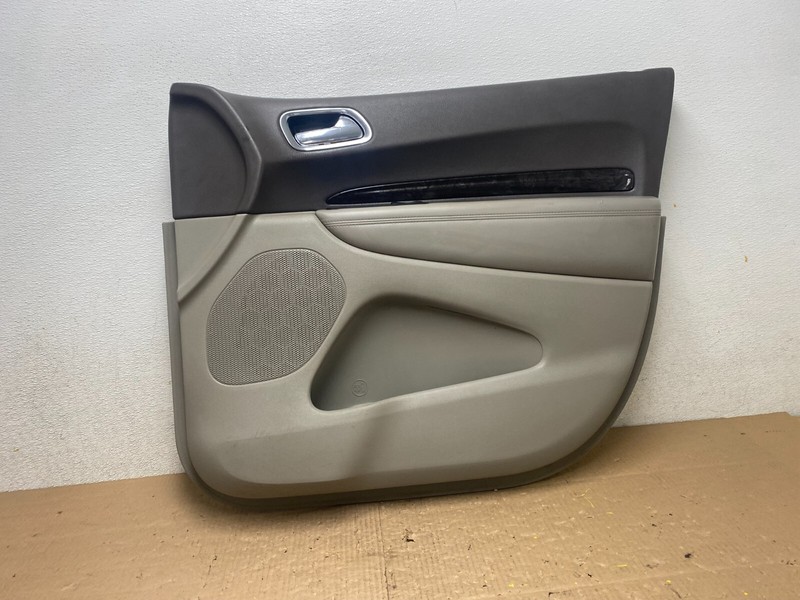 2011 to 2017 Jeep Grand Cherokee Front Right Passenger Side Panel Door M5560 DG