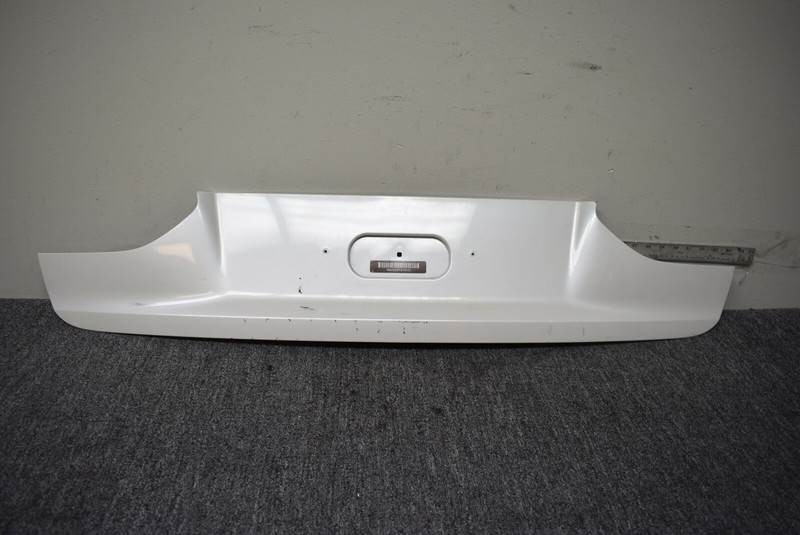 2018 BMW 7 SERIES REAR LICENSE PLATE TAIL GATE FACTORY OEM
