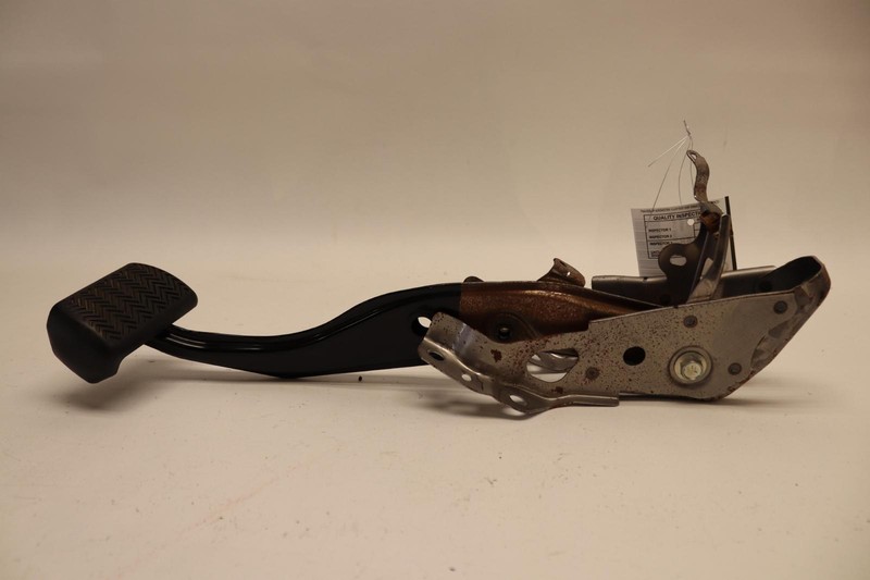 2019-2022 TOYOTA COROLLA PARKING PARK BRAKE STOP PEDAL PAD OEM