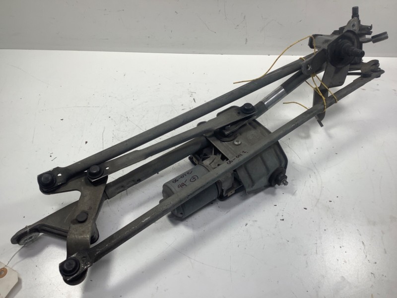 06-011 Honda Civic Coup Wiper Motor & Wiper Link Assembly 76530-SVA-A04 OEM