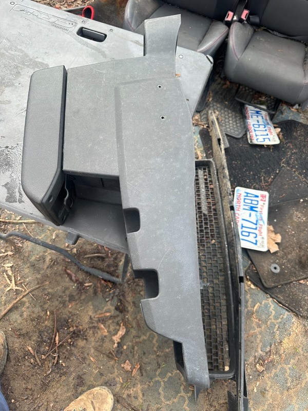 07-09 DODGE CALIBER & SRT-4 OEM FRONT CENTER FLOOR CONSOLE W/ ARMREST