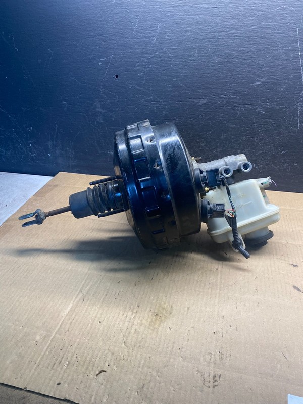 2007 to 2017 Toyota Sequoia Tundra 5.7 L Power Brake Booster Cylinder AD5068