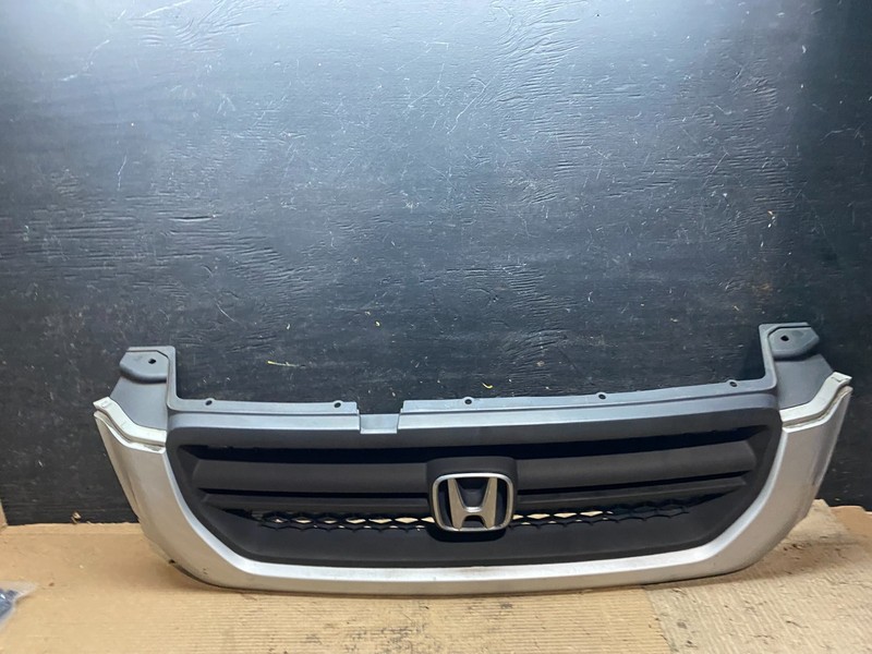 2003 2004 2005 Honda Pilot Front Upper Grill Grille Oem v9443 DG