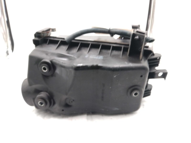 2008 Toyota Corolla Air Cleaner Assembly OEM Tan 1.8L 103K Miles
