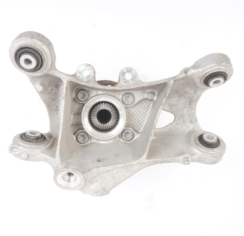 2014 - 2021 BMW I3 - Rear Right Spindle Knuckle W/ Wheel Bearing