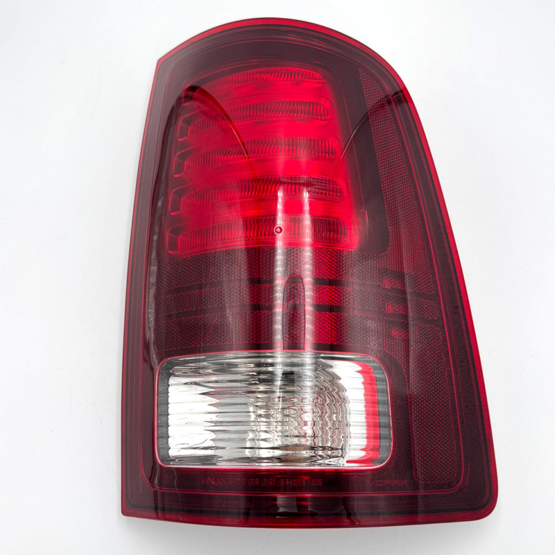 ✅2013-2024 CLASSIC RAM 1500 2500 3500 TAILLIGHT TAILLAMP LED RIGHT SIDE RH OEM