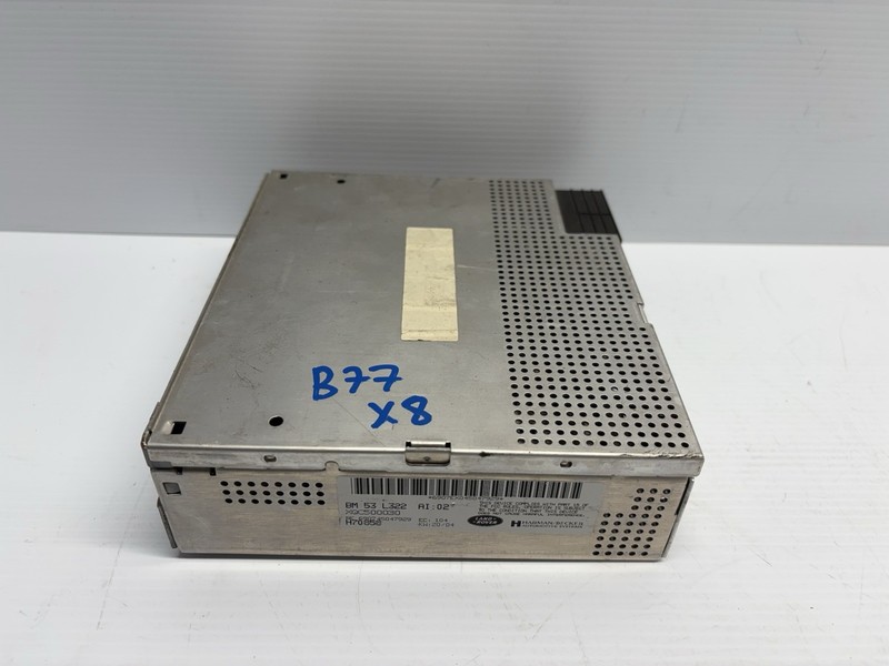 2004 Range Rover AM FM Radio Signal Receiver Head Unit OEM XQC500030