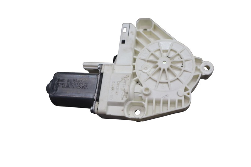 11-18 Porsche Cayenne 958 Front Right Side Window Regulator Motor 8K0959802B OEM