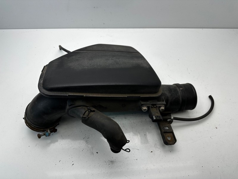 Toyota Tacoma 05-20 2.7L OEM Air Intake Connector Tube Resonator Box 17861-75091