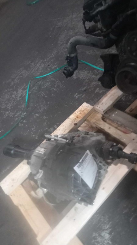 2017 Land Rover Range Rover Transfer Case Assembly OEM 117K Miles Black